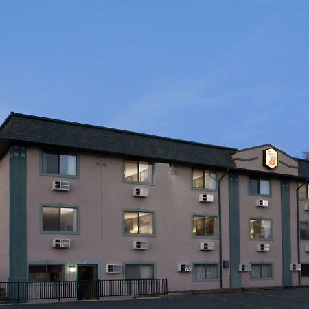 Super 8 By Wyndham Green River Exterior photo